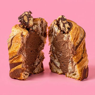 Lazy Cake Crunch Cruffin